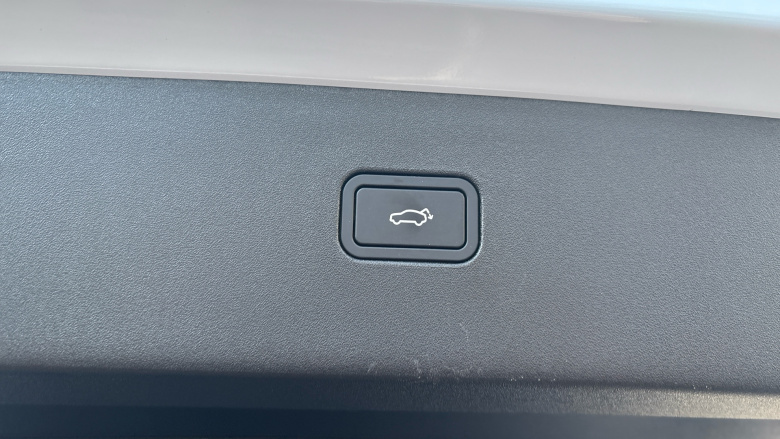 Volvo EX30 200kW SM Extended Range Ultra 69kWh 5dr Auto Electric Estate